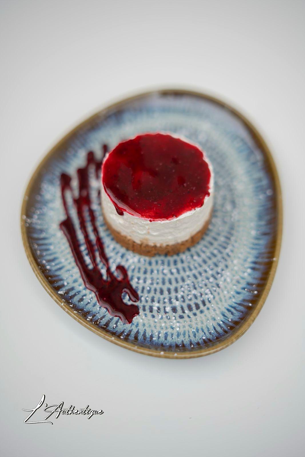 Dessert maison, cheesecake aux fruits rouges
